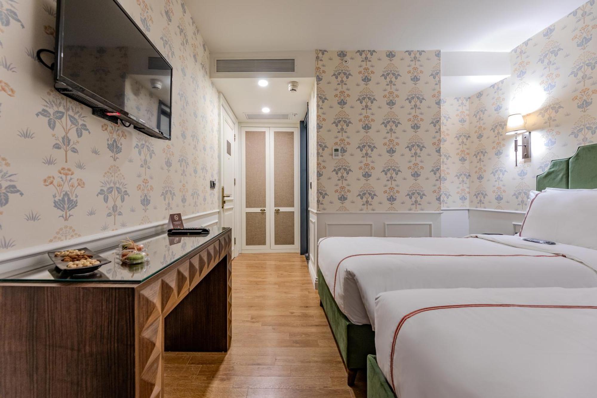 Khai Hotel Karakoey Istanbul Exterior photo